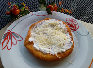 Burgonyás lángos recept fotója