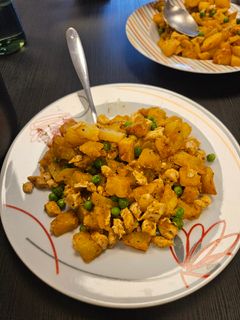 Brassói csirkemellből zöldborsóval recept fotója