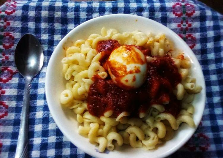 Recipe of Tasty Macaroni and Egg Stew