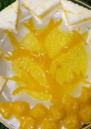 A picture of Creamy mango sandwich.