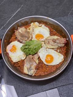 Una foto de Arroz de chivito