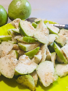 A picture of Guava salad.