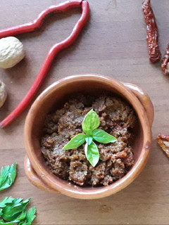 Foto di Pesto di pomodori secchi