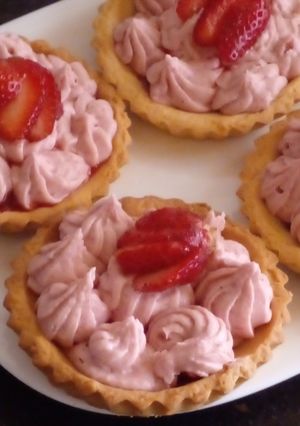 صورة لوصفة ترتولات بالفراولة