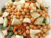 Una foto de ensalada del kale