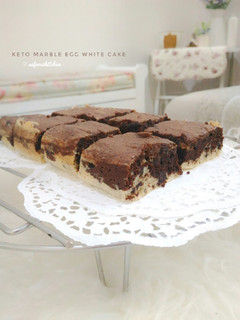 Foto resep 6. 🌠 Keto Marble Egg White Cake Choco Chunks #pekaninspirasi