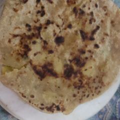 A picture of Aloo ka Paratha.