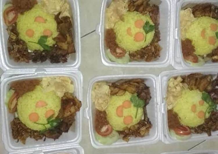 Nasi Kuning Lucu