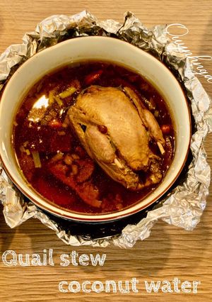 Hình của món Chim cút tiềm nước dừa (Quail stew coconut water).