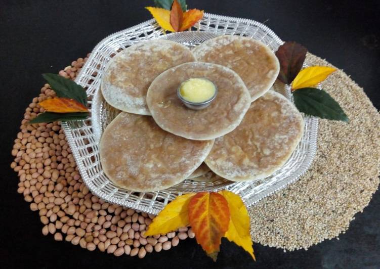 Recipe of Perfect Shenga Holige/Peanut Sweet Pancake/Peanut Poli/Ground Nut Sweet Paratha