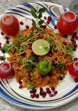 પૌવા બટાકા (Pauva Bataka Recipe In Gujarati) રેસીપી મુખ્ય ફોટો