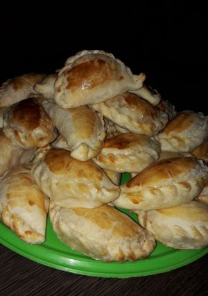 Una foto de Empanadas de pollo deliciosas!