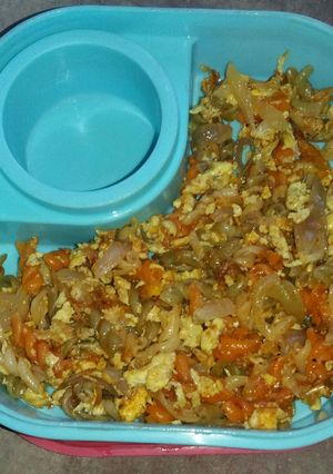 A picture of Scrambled egg pasta.