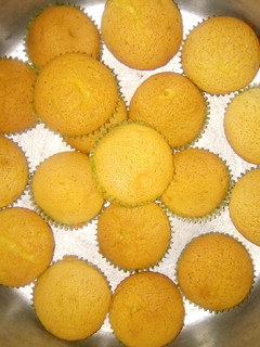 A picture of Vanilla cup cake.