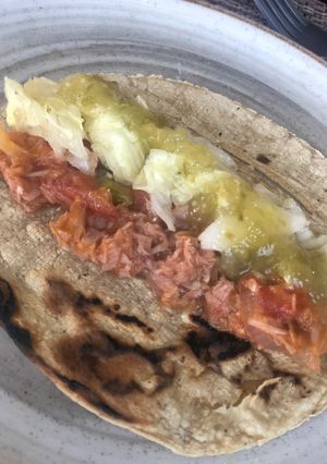 Una foto de Tacos de atún a la mexicana
