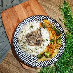 A picture of Mushroom Stroganoff.