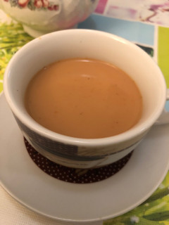 Una foto de Té con especias estilo paquistaní