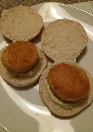 A picture of Mini salmon burgers.