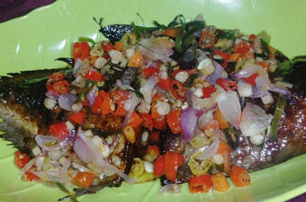 Bagaimana Membuat Bawal bakar sambal matah Bahan Sederhana