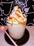 Banános karamellshake