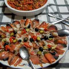 Una foto de Ensalada de salazones