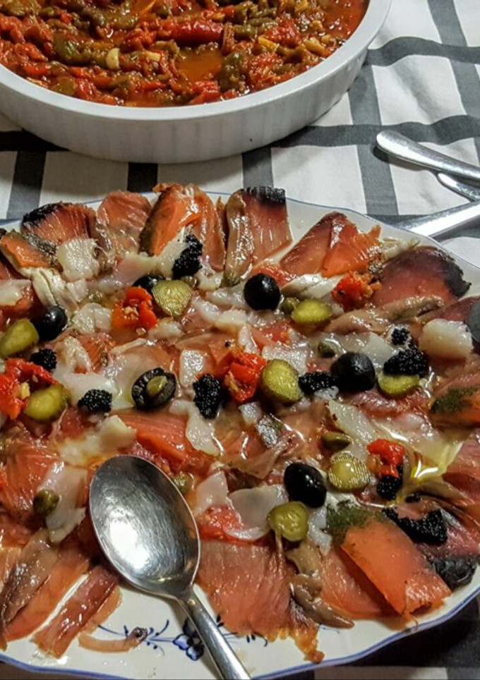 Una foto de Ensalada de salazones