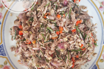 Langkah Mudah untuk Membuat Tongkol Suwir Sambal Matah Yang Sederhana