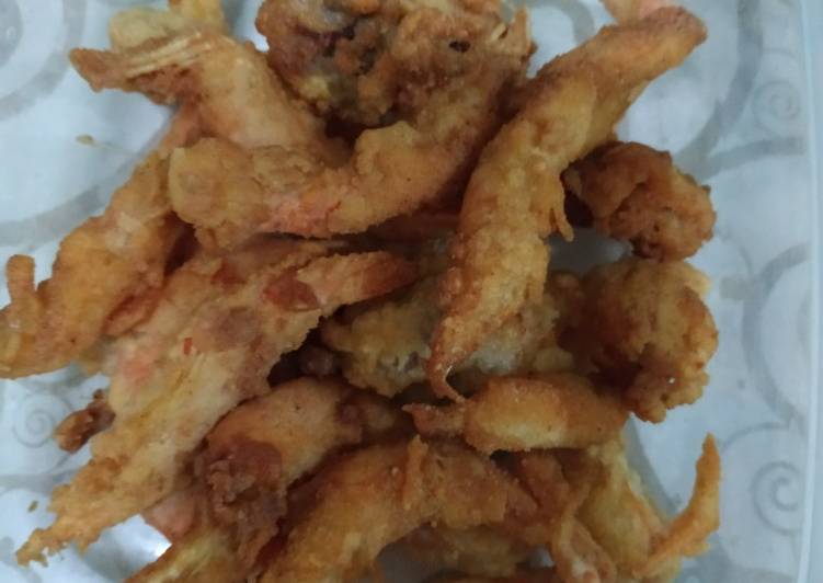 Bagaimana Menyiapkan Udang goreng crispy, Lezat