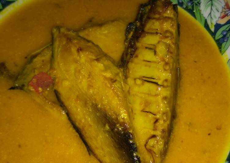 Bagaimana memasak Gulai Pindang Tongkol, Lezat Sekali