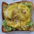 Scrambled egg avocado toast