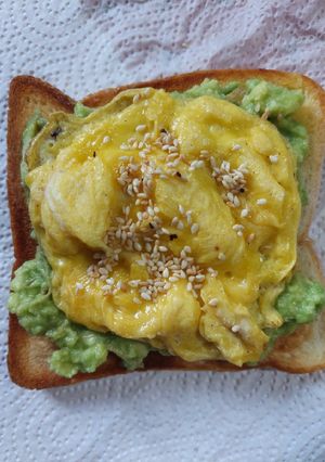 Foto resep Scrambled egg avocado toast