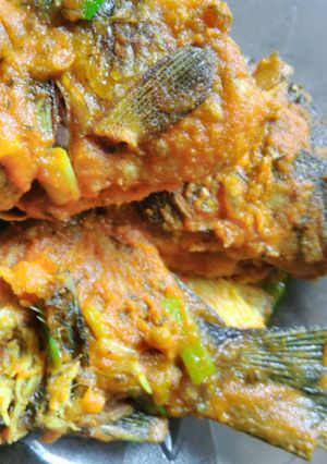 Foto resep Ikan Mas Goreng Bumbu Kuning 