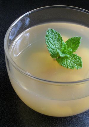 A picture of Jasmine Tea & Lychee Agar Jelly.