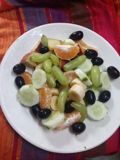 আঙ্গুর ফ্রুট স্যালাড (angoor fruit salad recipe in Bengali) রেসিপির প্রধান ছবি
