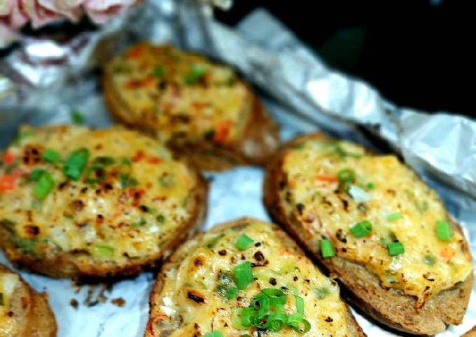 Langkah Mudah untuk Menyiapkan 249. Spicy Kani Toast Anti Gagal