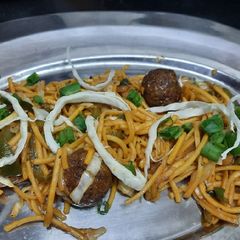Chinese noddles with manchurian kofta😋 A picture of Chinese noddles with manchurian kofta😋.