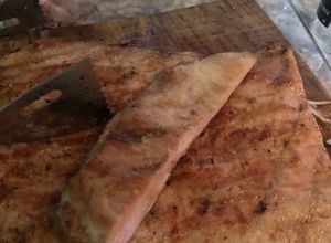 Una foto de Malaya de cerdo a la parrilla