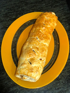 Una foto de Rollo de hojaldre y frutos secos