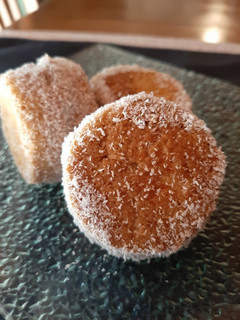 Una foto de Alfajores de coco