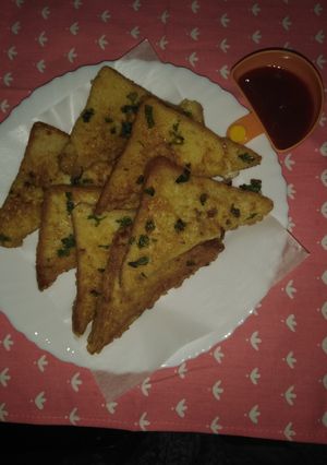 A picture of Egg slices.