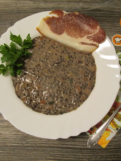 Beluga lencsefőzelék füstölt tarjával recept fotója