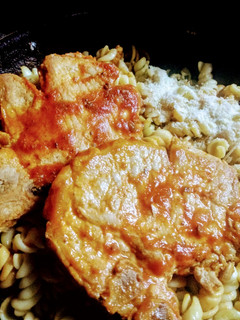 Una foto de Costillitas de Cerdo con Salsa de Tomate
