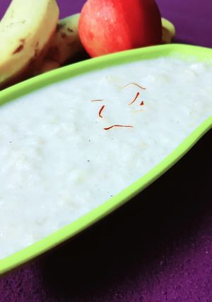 A picture of Rice apple banana porridge.