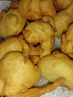 A picture of Moong dal pakode.