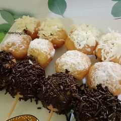 Donat sate /donuts satay, cemilan anak রেসিপির প্রধান ছবি