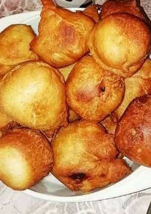 A picture of Fritters aka Mandazi.