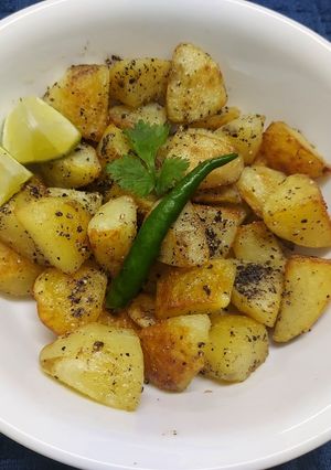 A picture of Aloo Morich.