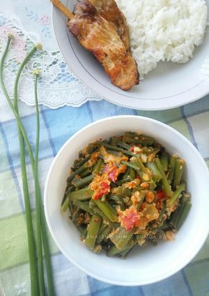Foto resep Tumis Bunga Bawang Merah Bejek Tahu Bumbu Cabe #selasabisa