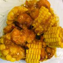 A picture of Udang saus padang.