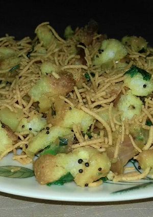A picture of Bread poha.